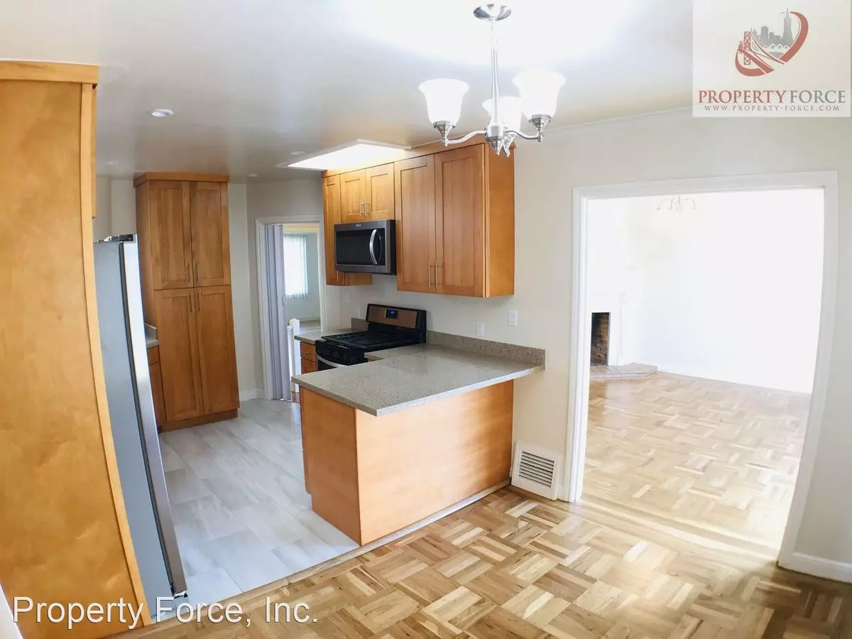 262 Ramsell St photo 5