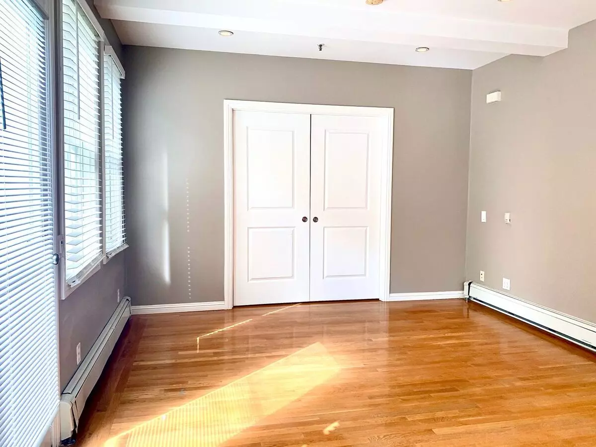 2720 Sacramento Street, San Francisco, CA 94115 photo 5