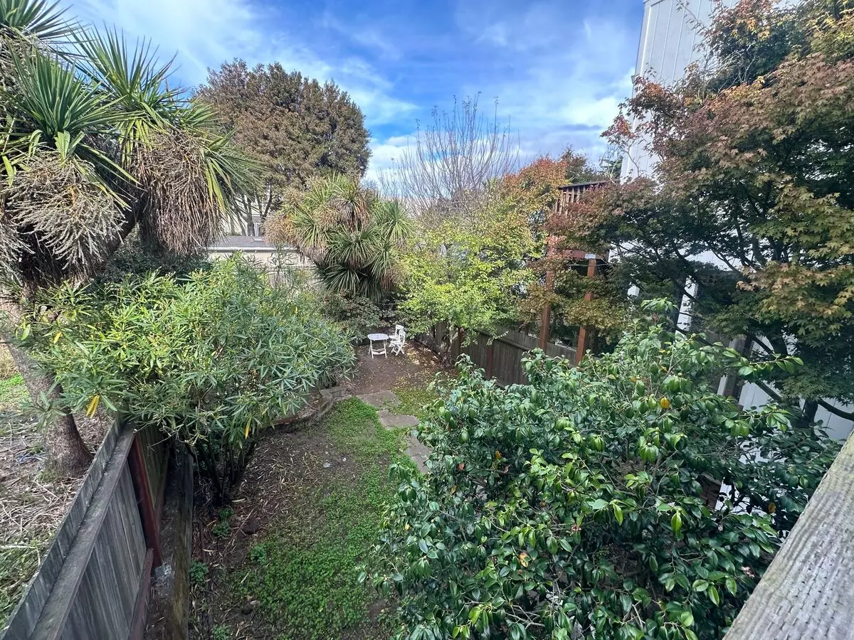 2728-2730 Sutter Street (1170r) photo 2