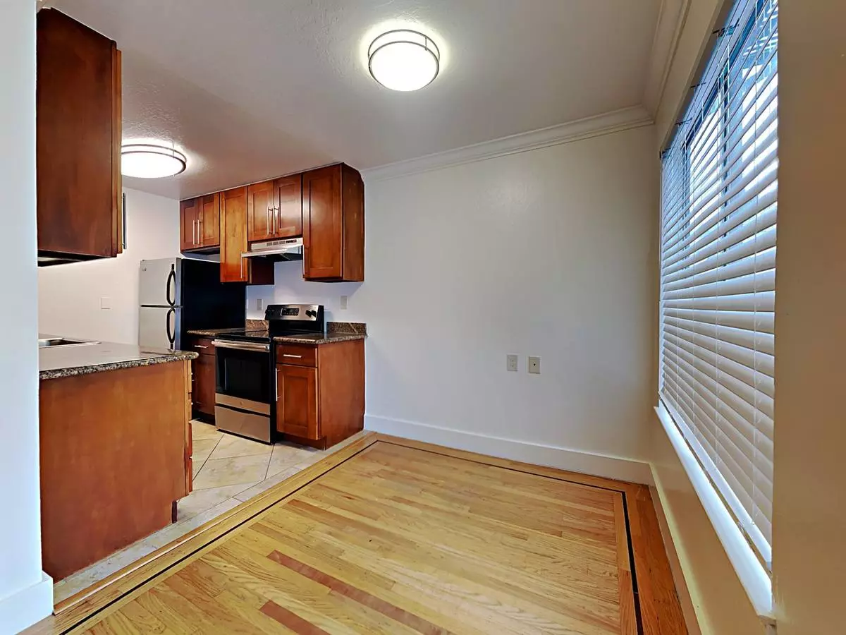 2775 Market St photo 4