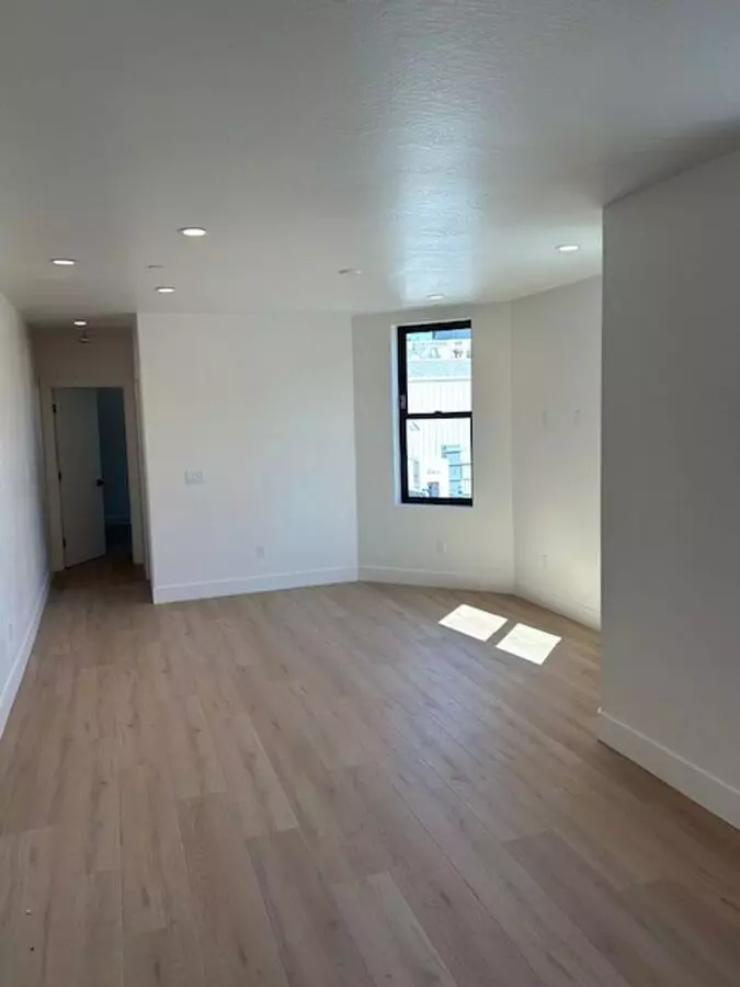 2874 16th St photo 2