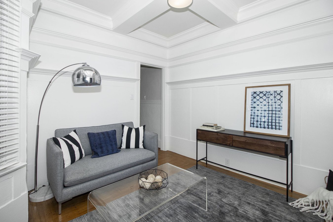 2927 Sacramento photo 2