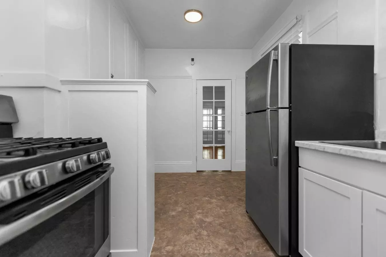 2945 Van Ness photo 4