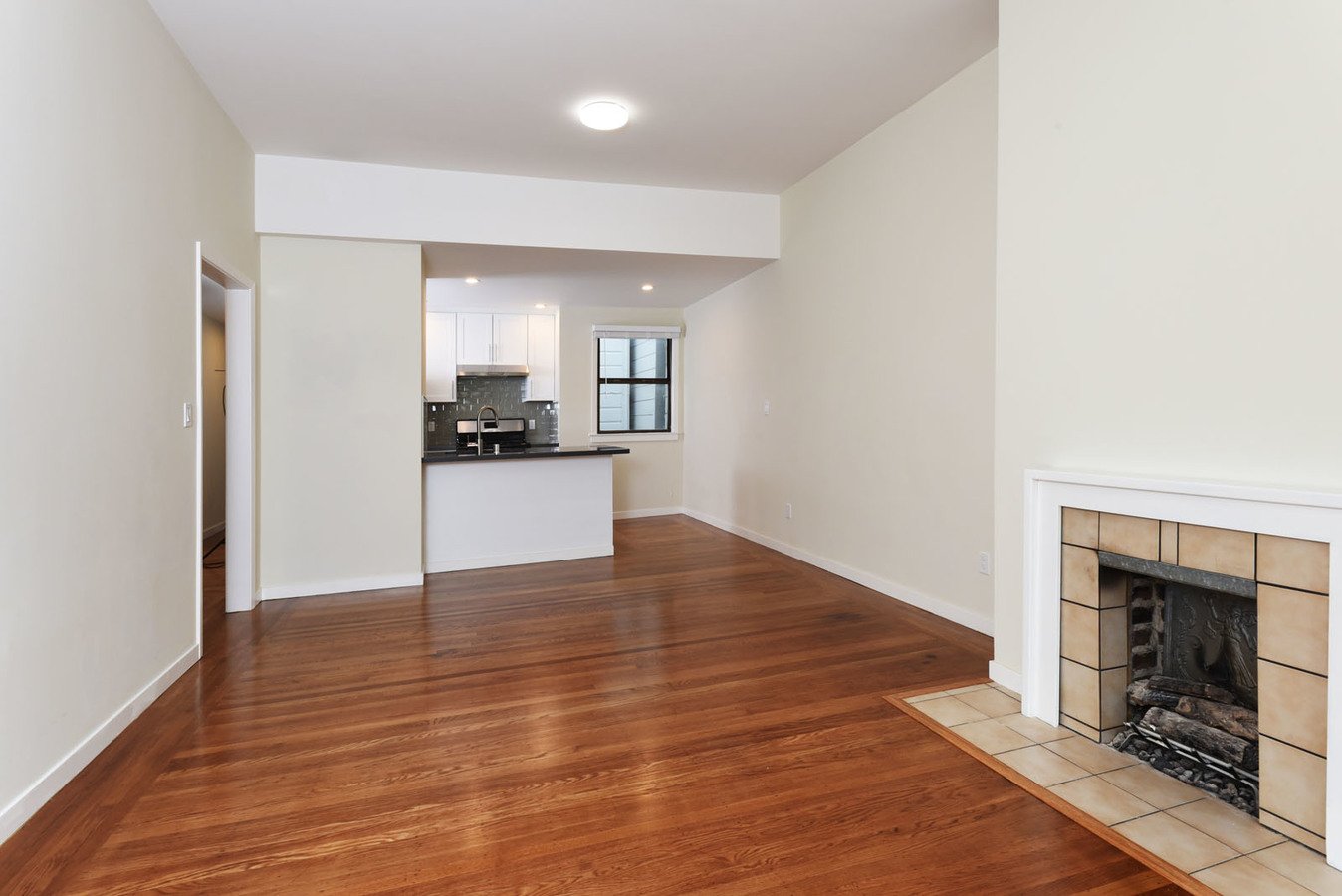 295 Castro St photo 5