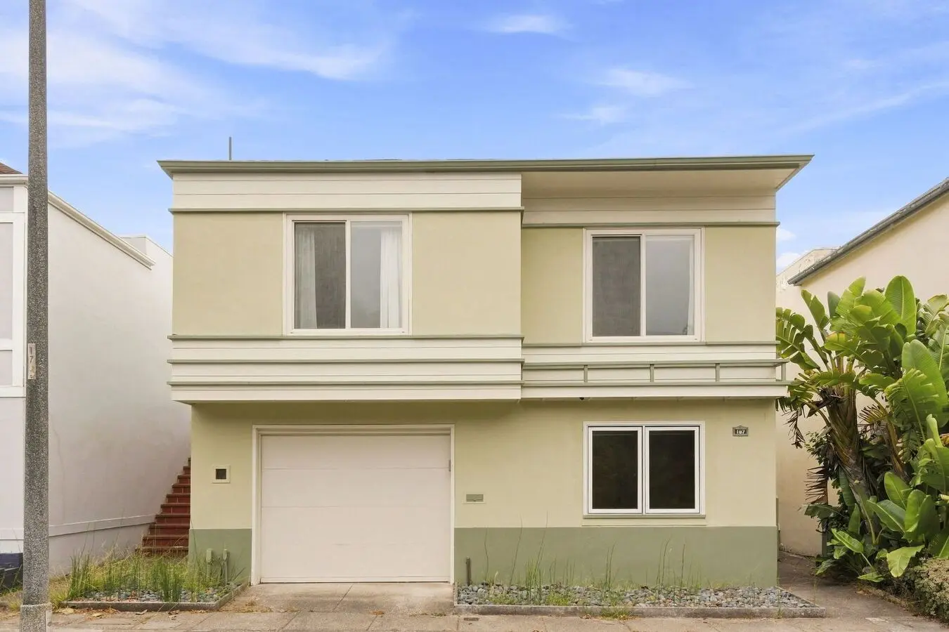 167 Skyview Way photo 2