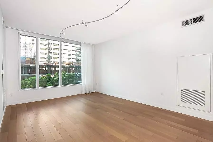 301 Main Street, San Francisco, CA 94105 photo 2