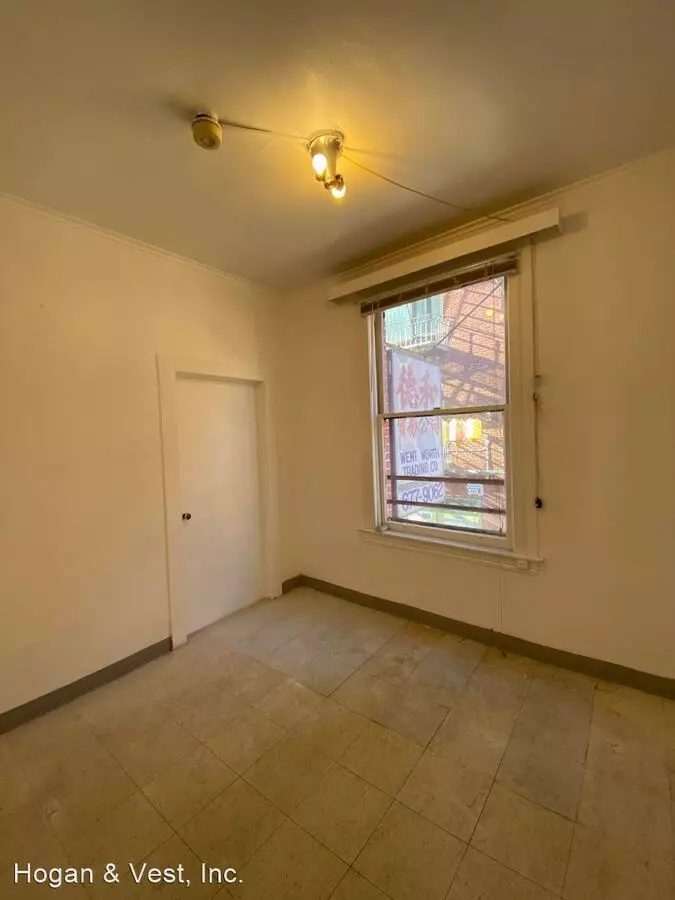 32 38 Wentworth Pl photo 2