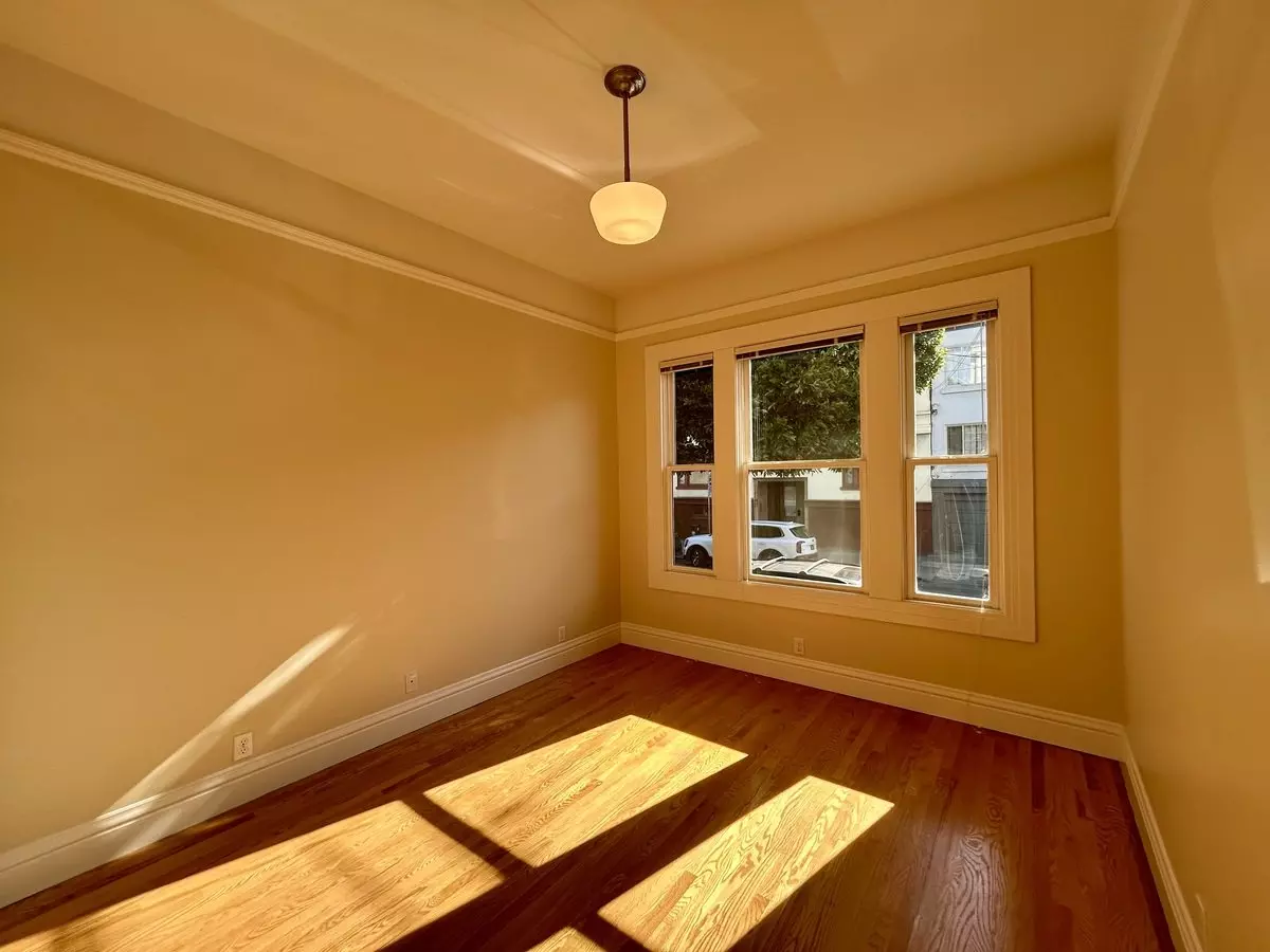 3220 23rd Street, San Francisco, CA 94110 photo 2