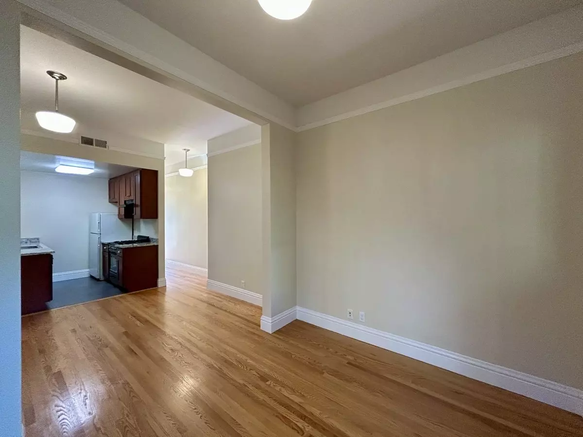 3220 23rd Street, San Francisco, CA 94110 photo 5