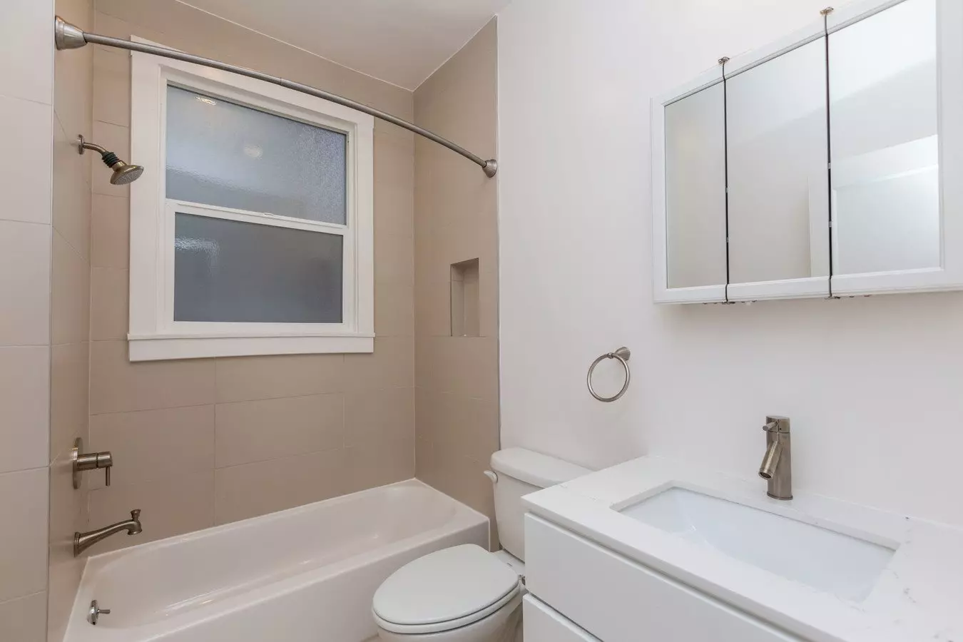 325 9TH AVENUE Apartments photo 5