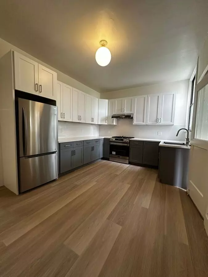 3362-3368 16th Street (1176r) photo 2