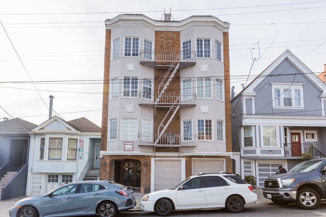 337 10TH AVENUE Apartments photo 3