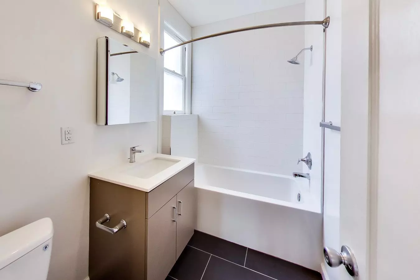 337 10TH AVENUE Apartments photo 5