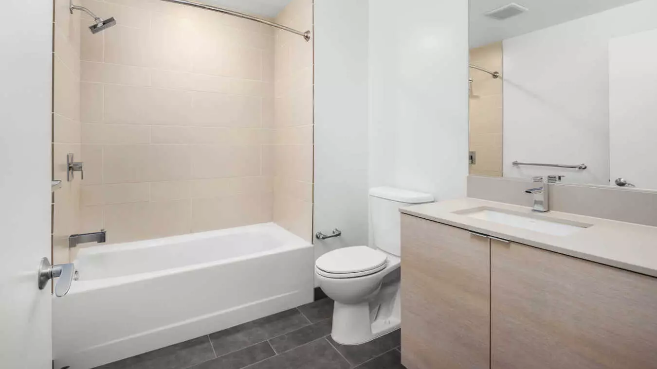 340 Fremont photo 2