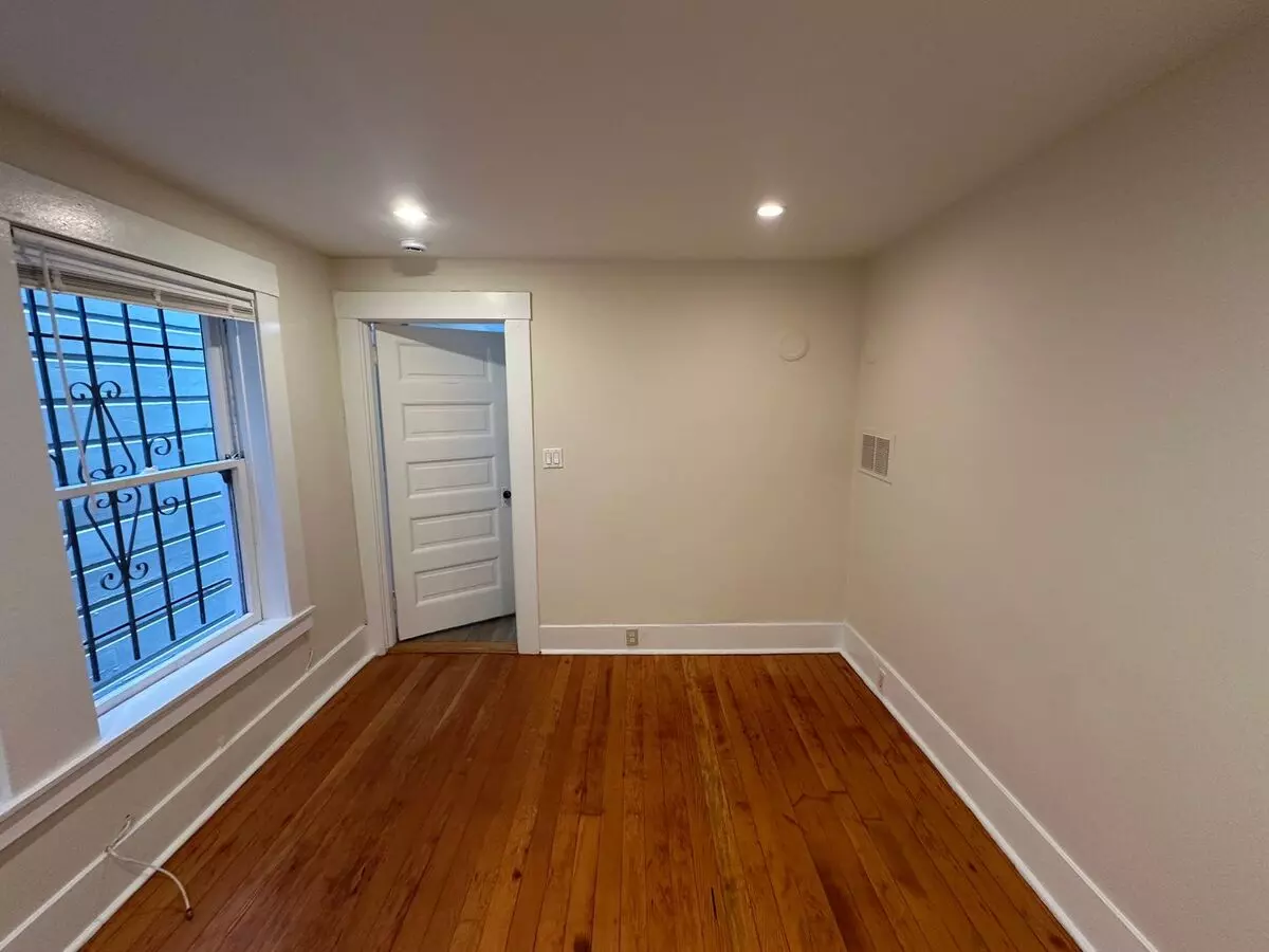 362 Noe Street (1177r) photo 5