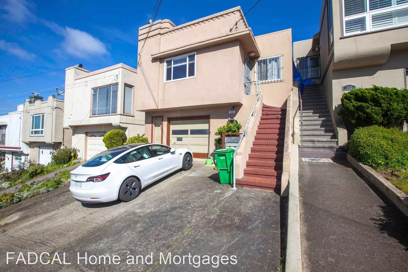 366 Ralston St photo 2