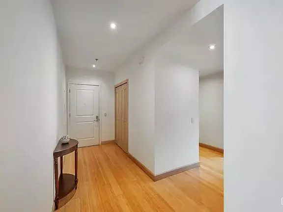 368 Elm Street, San Francisco, CA 94102 photo 2