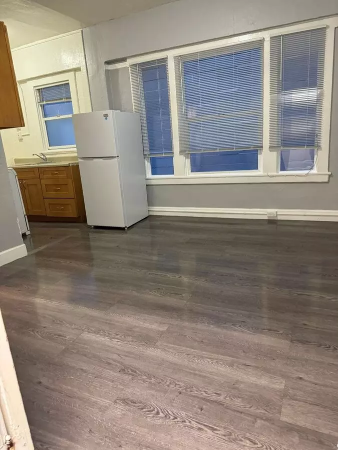 Verona Apartments photo 3