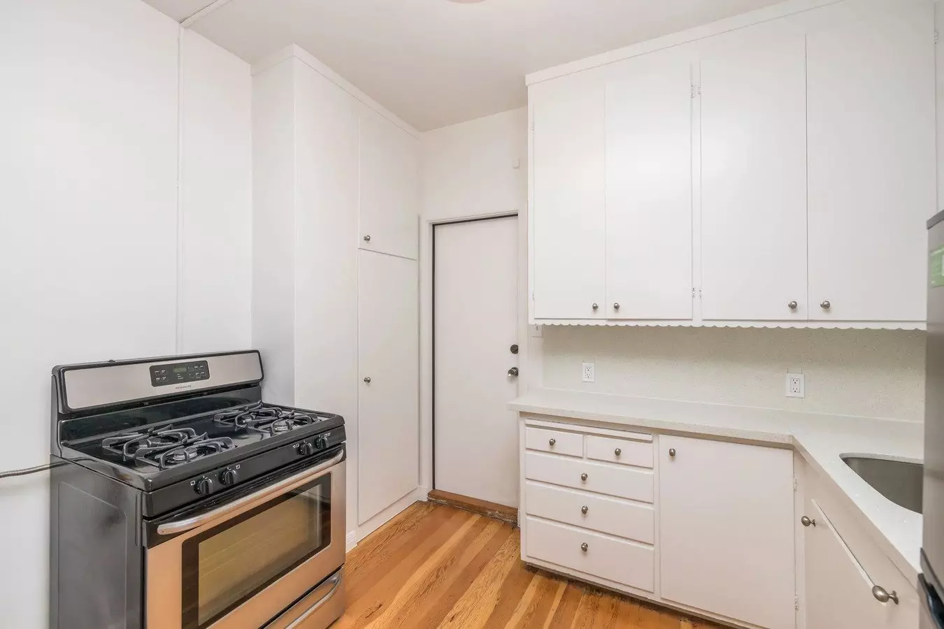3839 Divisadero photo 2