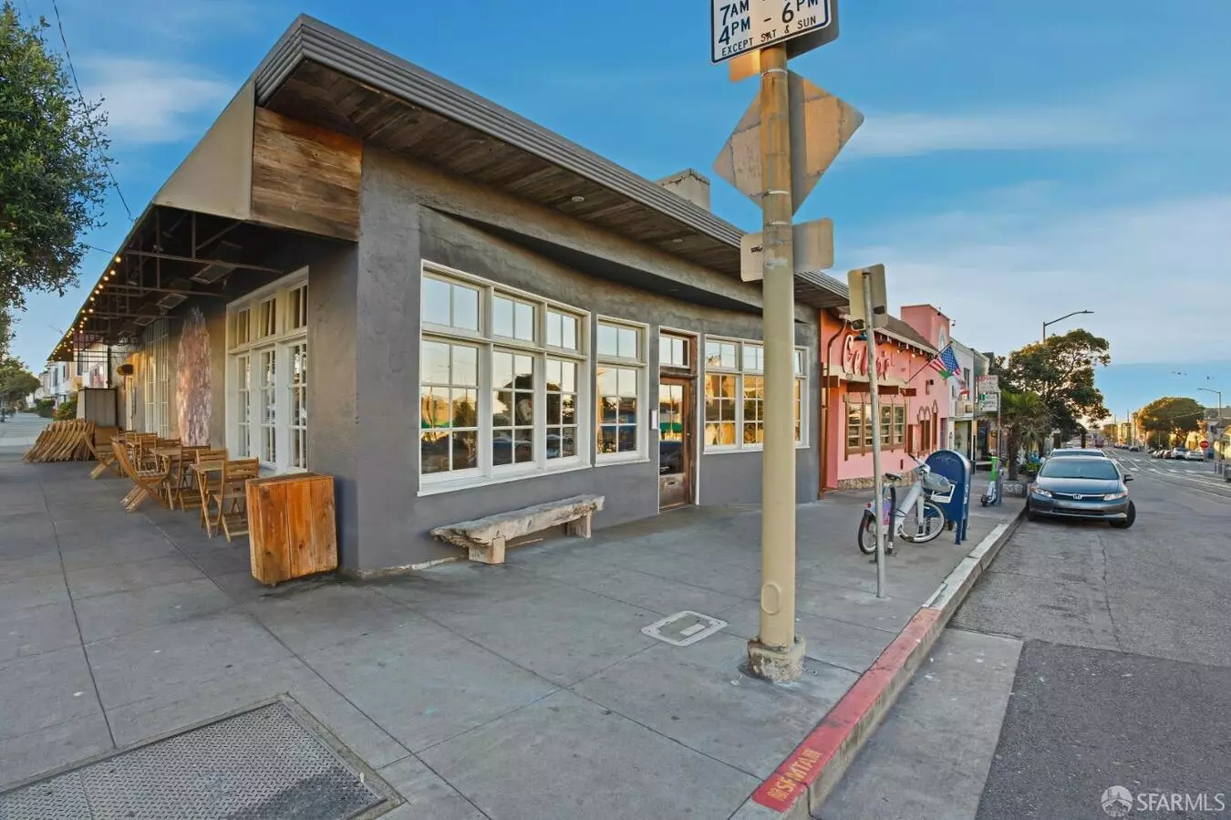 3945 Judah Street, San Francisco, CA 94122 photo 3