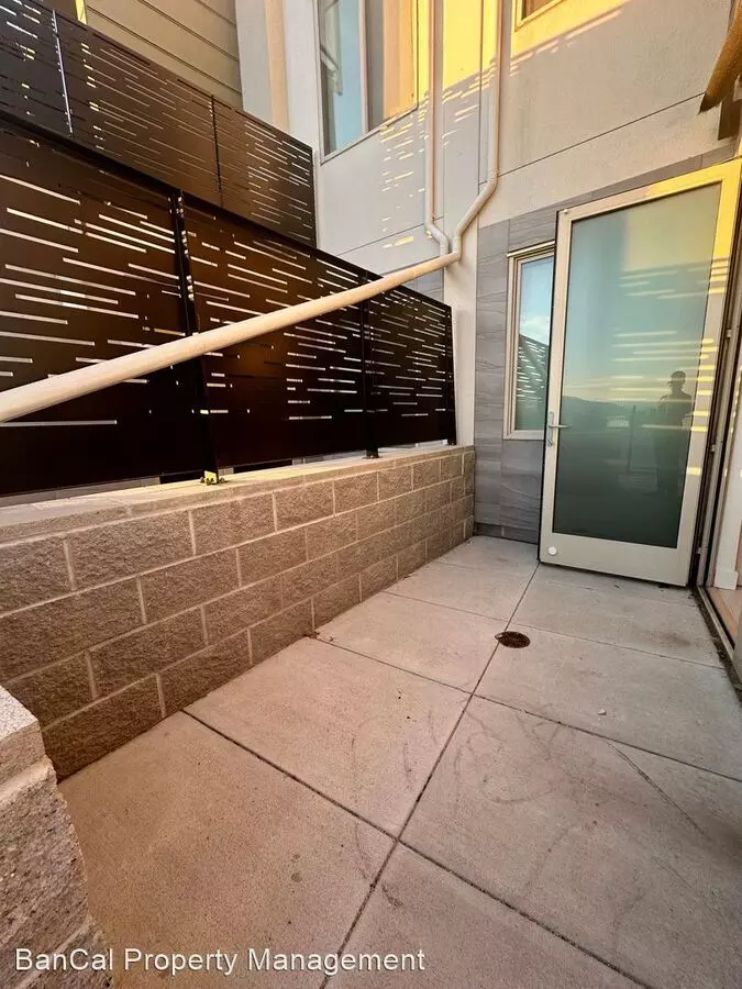 43 Kirkwood Avenue, San Francisco, CA 94124 photo 4