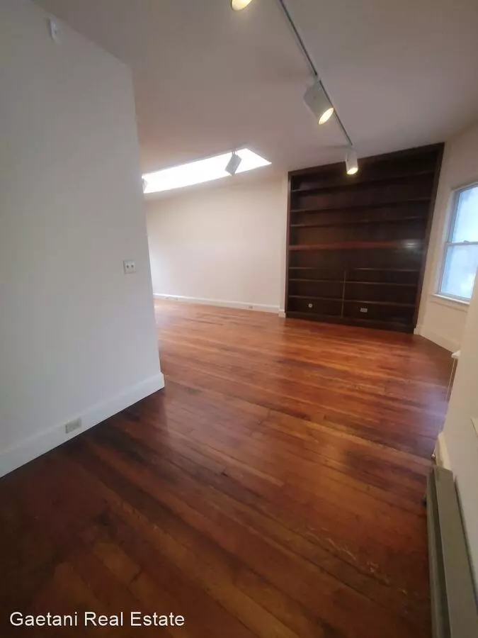 433 Bryant Street (1109r) photo 3