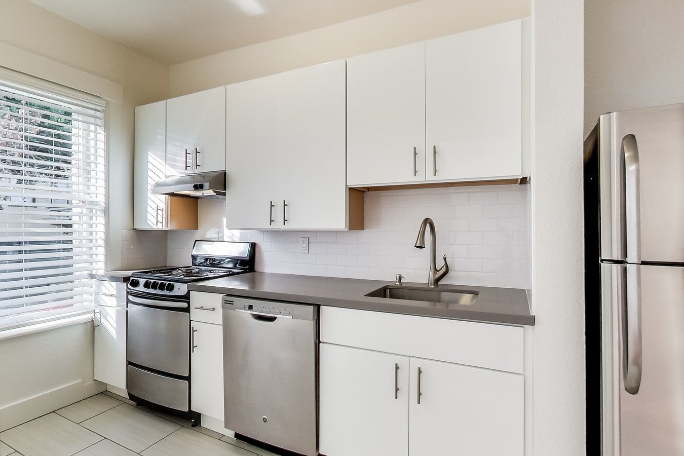 434 Leavenworth Apartments photo 5