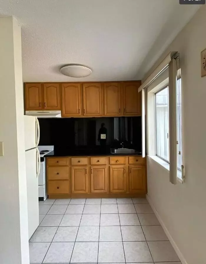 463 6th Ave photo 5