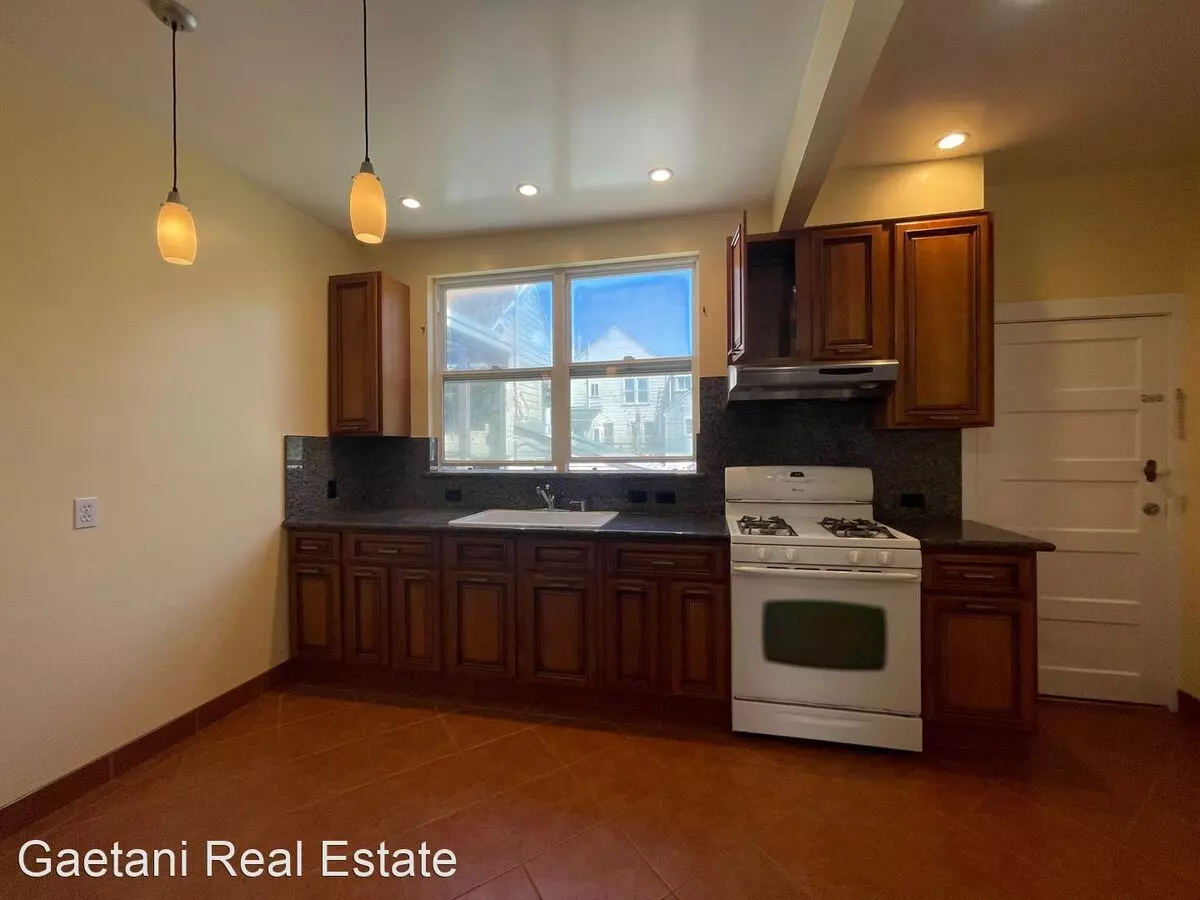 512 3rd Avenue (1234r) photo 3