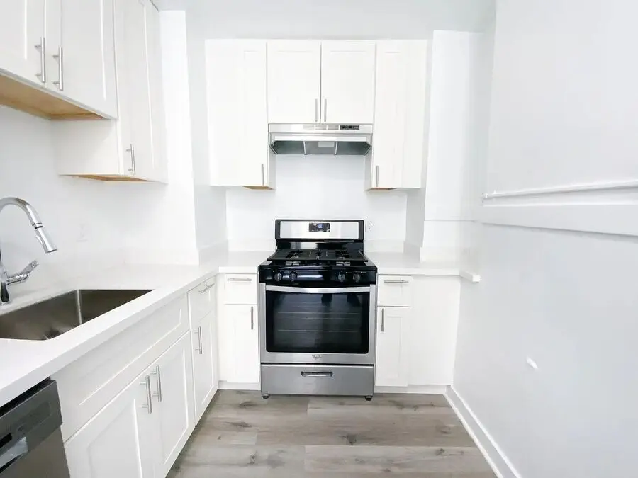 525 Leavenworth St photo 3