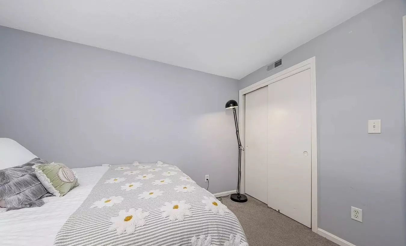 Full Service Luxury Living W/city Views, In Unit Laundry, Pet Ok – Progressive photo 3