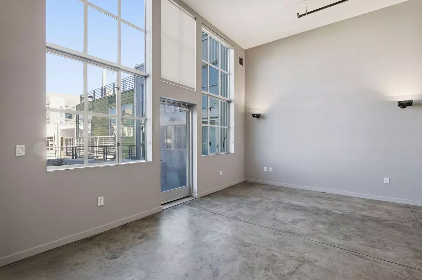 60 Rausch St. photo 3