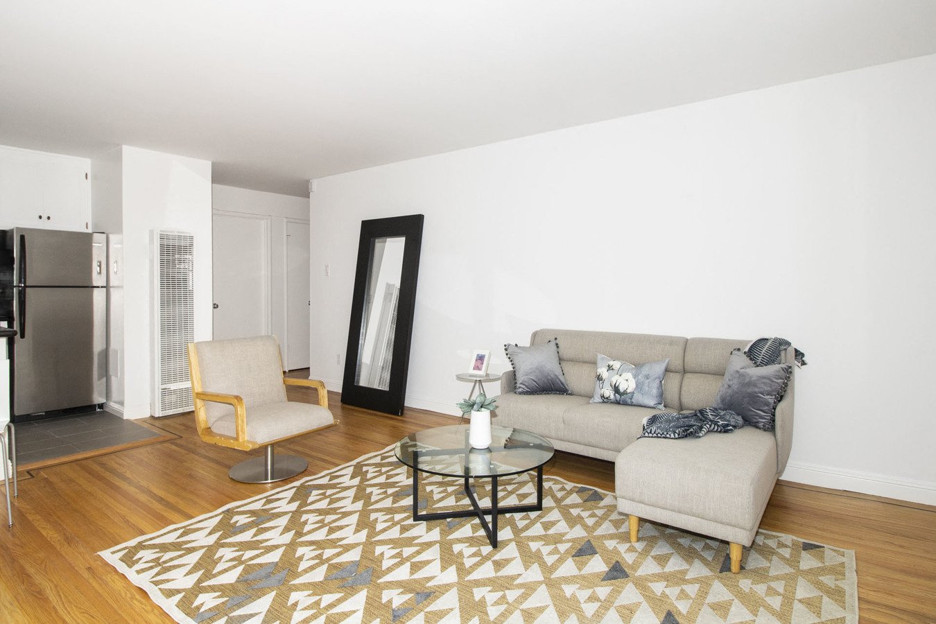 600 OAK photo 4