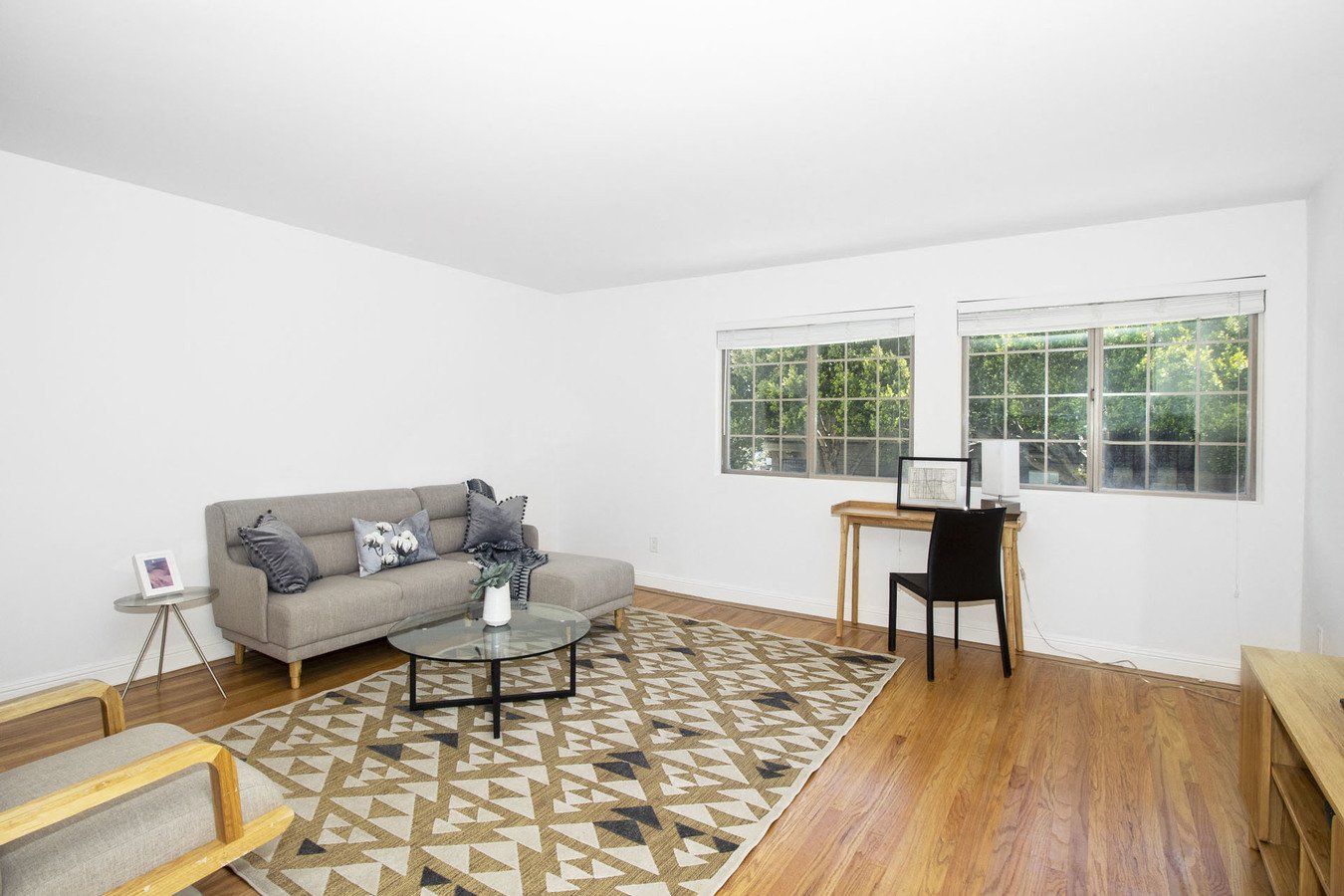 600 OAK photo 5