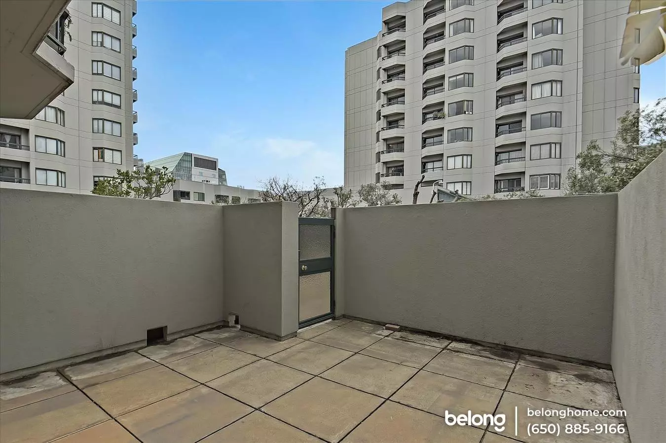 601 Van Ness Ave photo 3