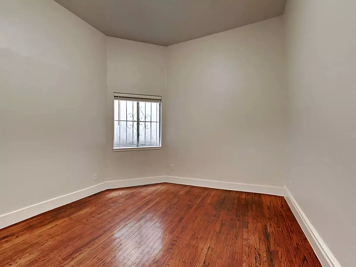 643 Divisadero St. photo 2
