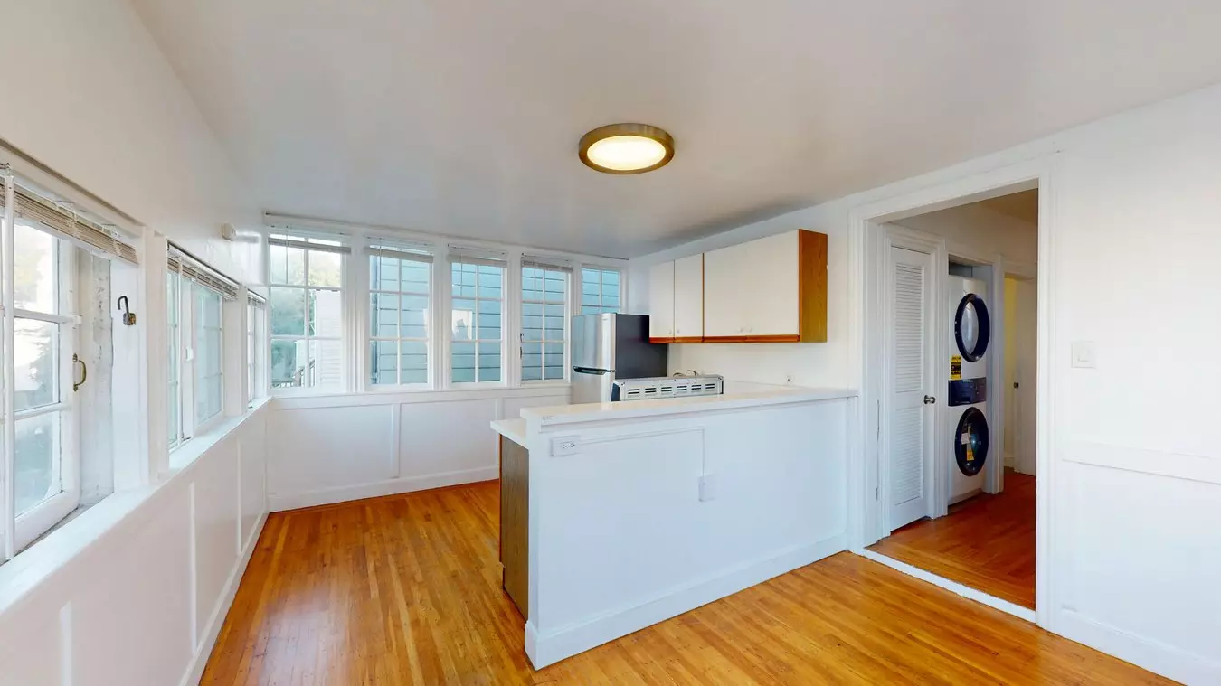 674 Haight Street, San Francisco, CA 94117 photo 3