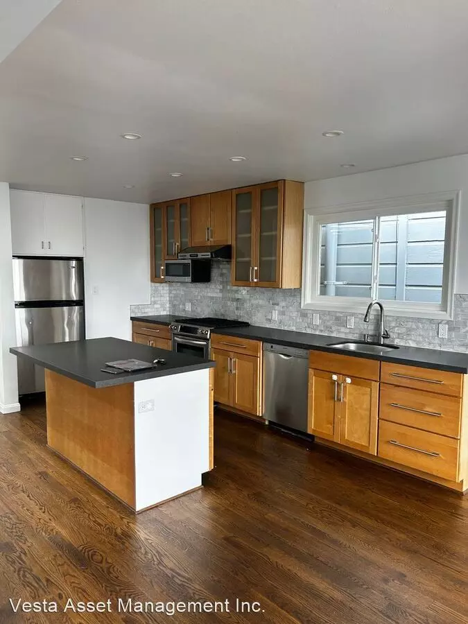 685 Lakeview Avenue, San Francisco, CA 94112 photo 4