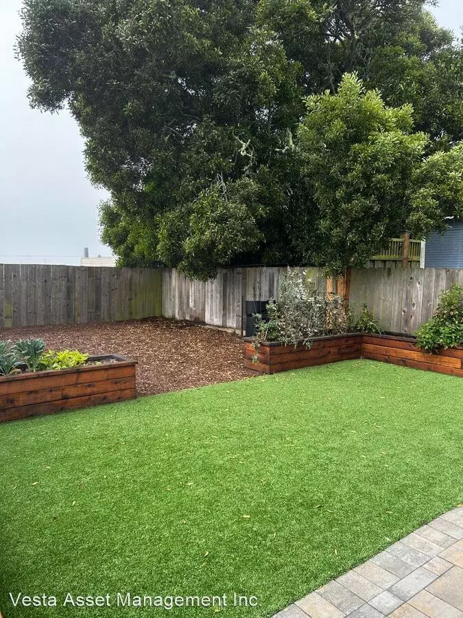 685 Lakeview Avenue, San Francisco, CA 94112 photo 3