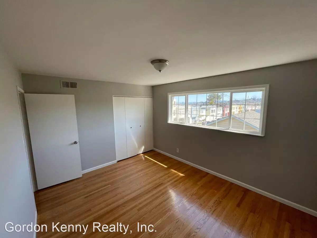 691 Morse Street, San Francisco, CA 94112 photo 2