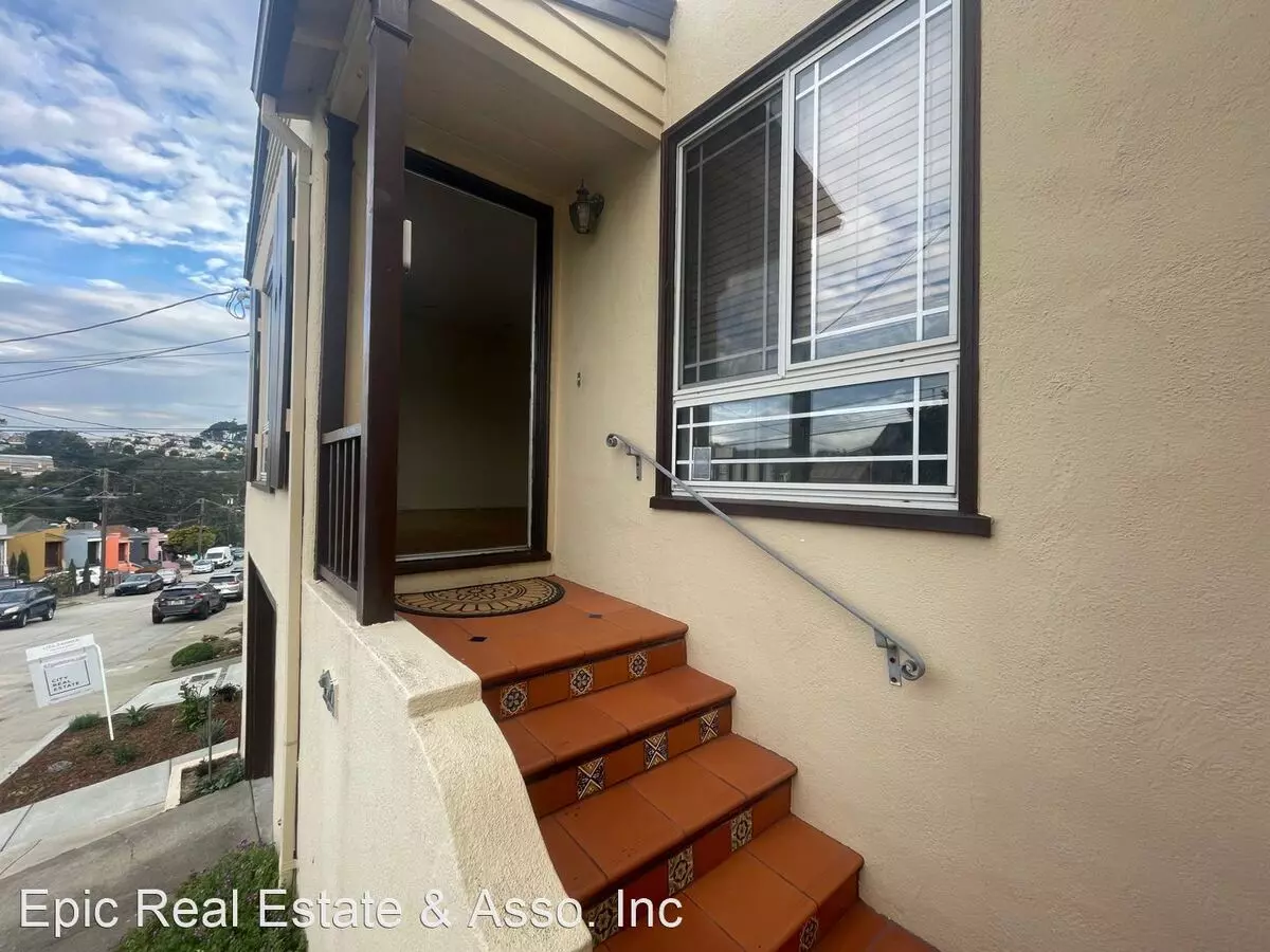 71 Gladstone Drive, San Francisco, CA 94112 photo 4
