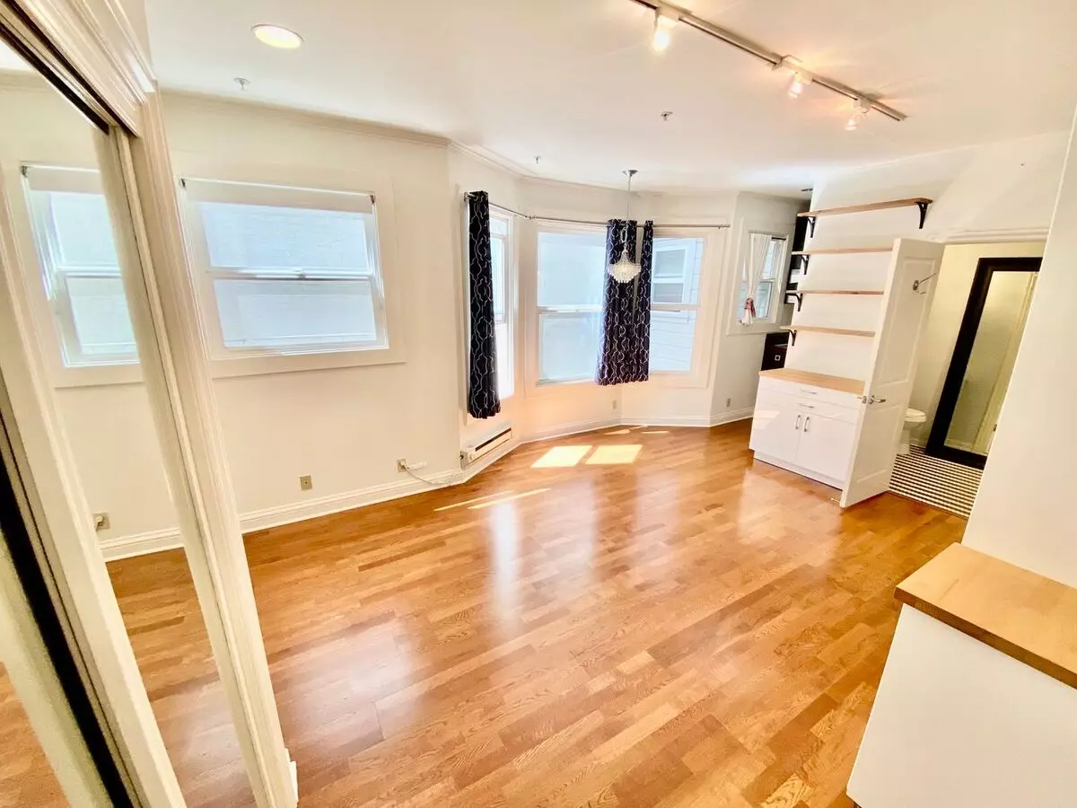 725 Pine Street, San Francisco, CA 94108 photo 2