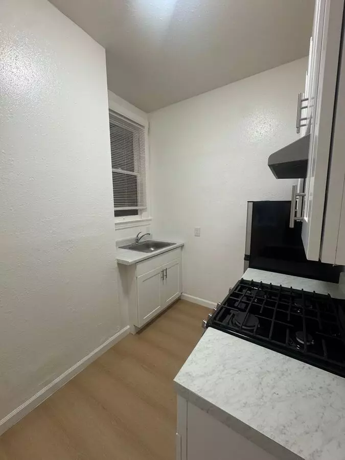 734-738 Larkin Street (846rc) photo 5