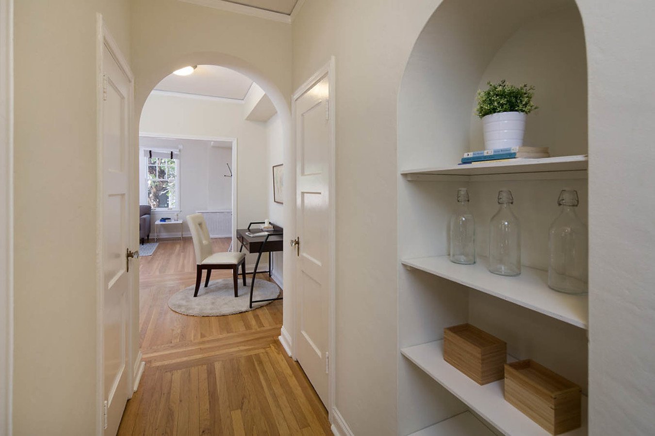 737 Pine photo 5