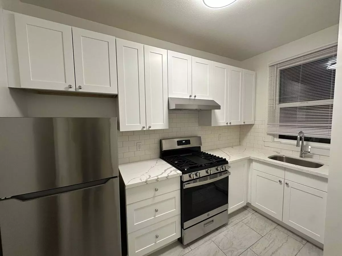 748 Jackson Street, San Francisco, CA 94133 photo 3