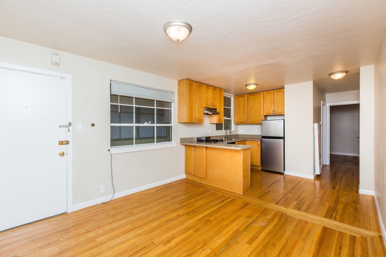 786 Geary photo 3