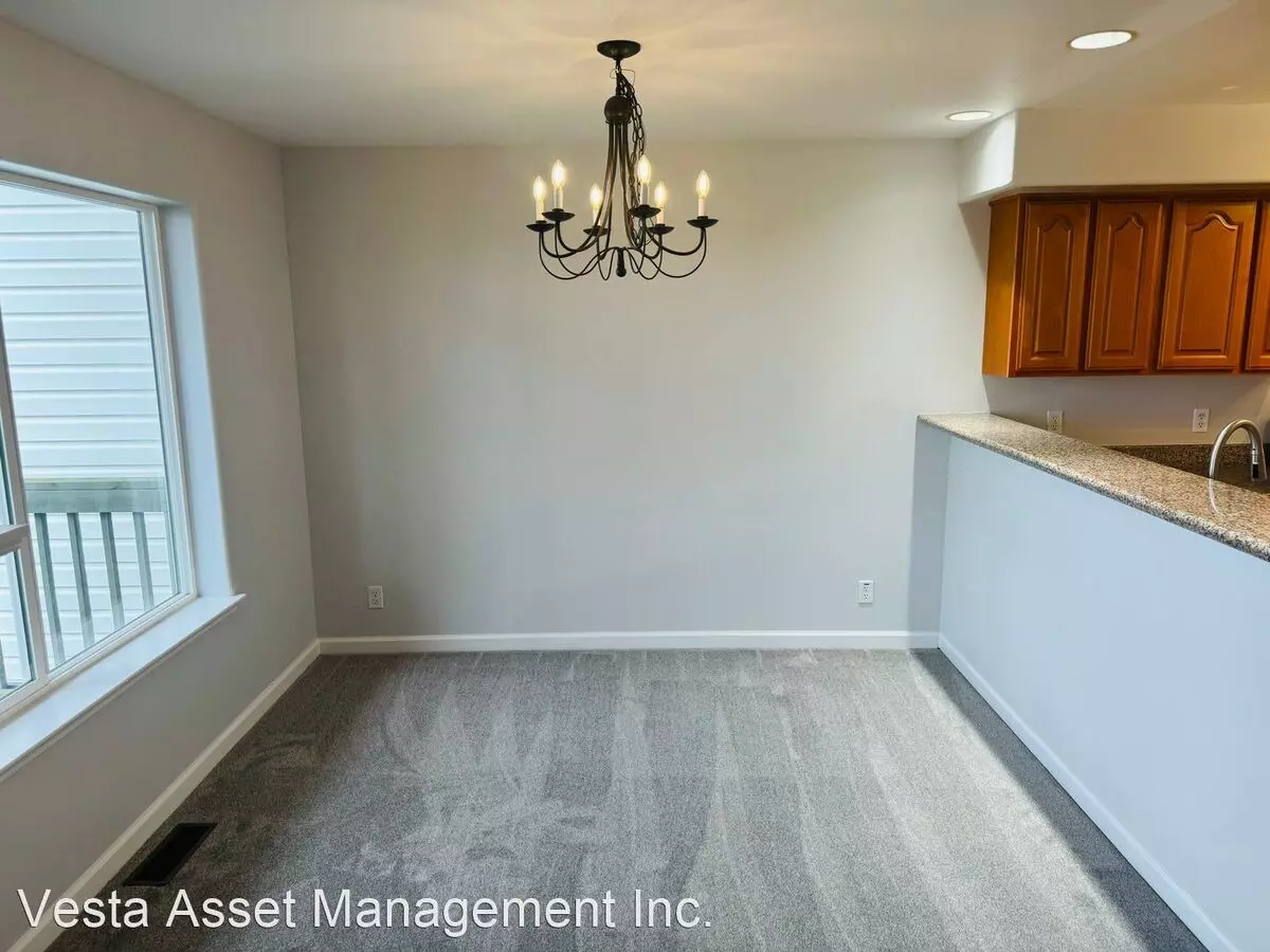 8 Le Conte Circle, San Francisco, CA 94124 photo 5