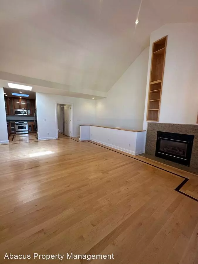 8 Milton Street, San Francisco, CA 94112 photo 4
