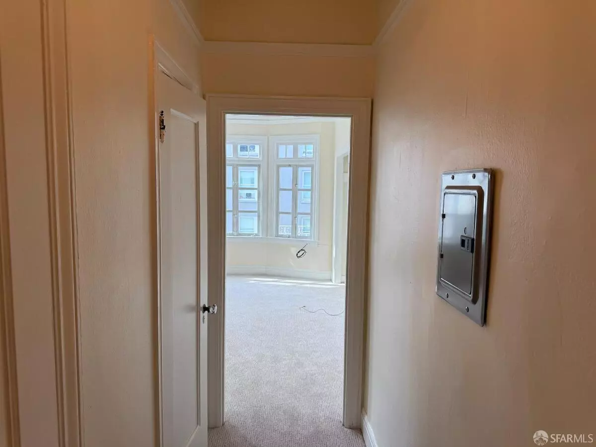 810 Hyde Street, San Francisco, CA 94109 photo 5