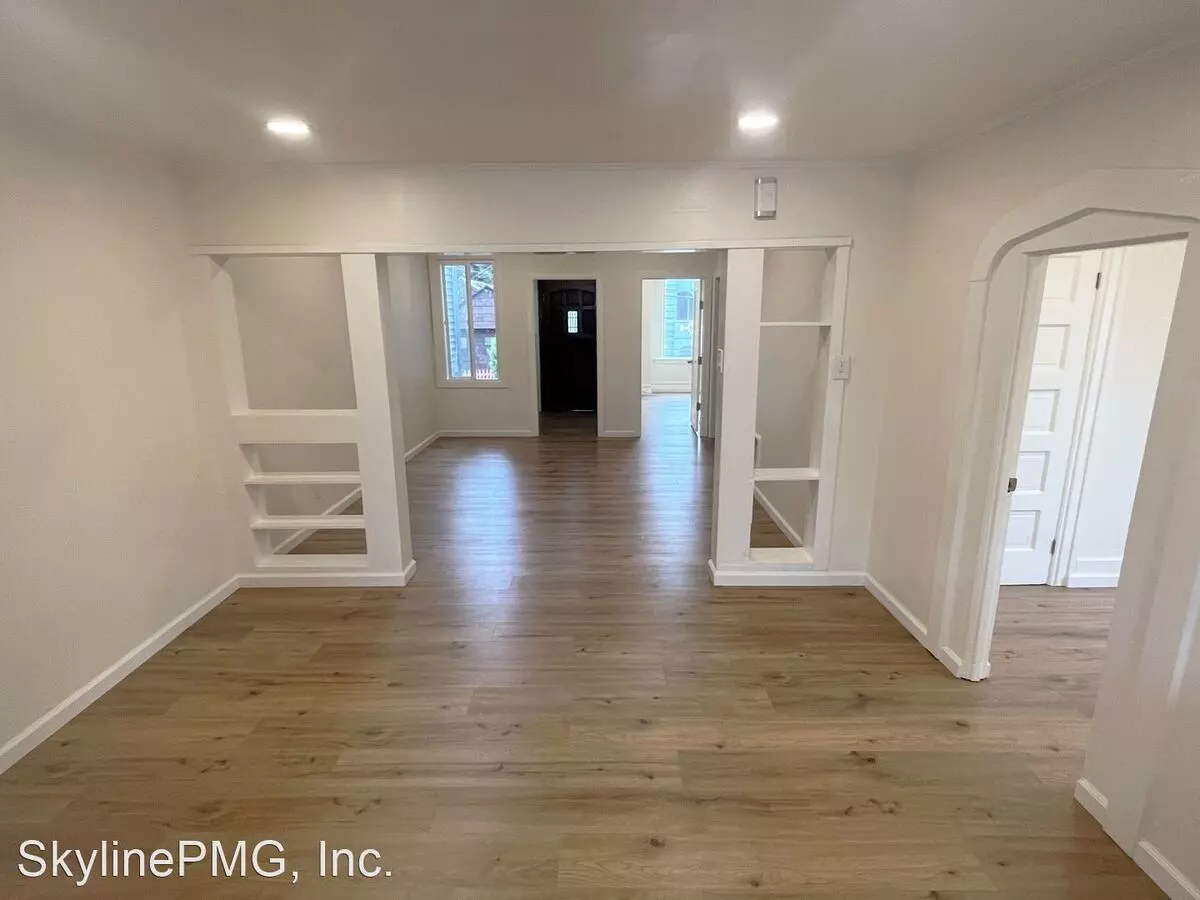 82 Lyell Street, San Francisco, CA 94112 photo 3
